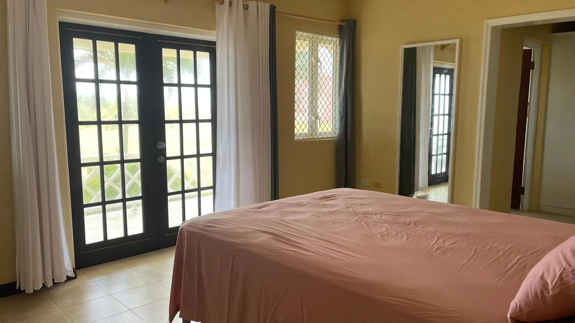 'Mayaro' Private Room With Ocean View Saint Philip